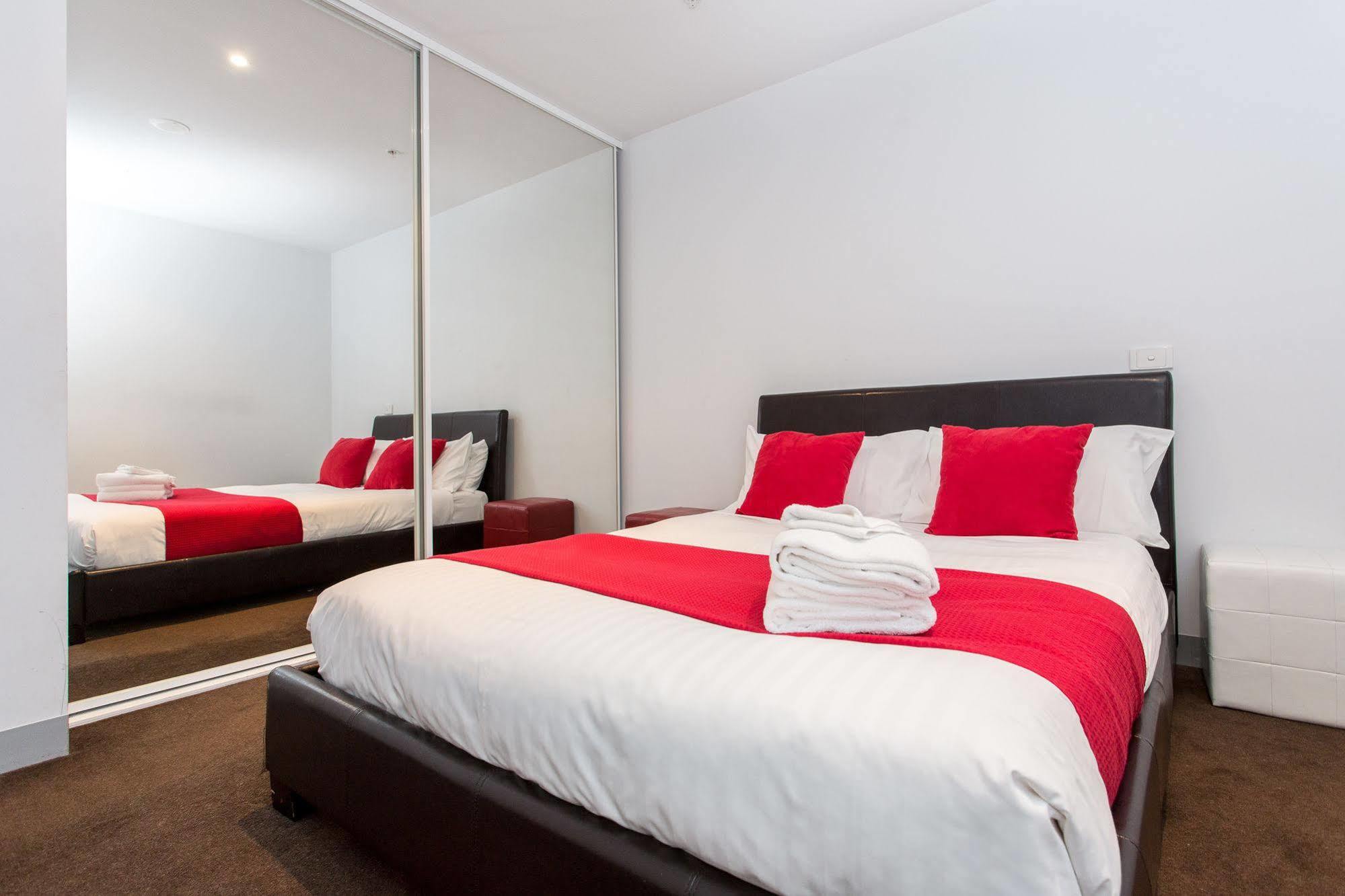 Abc Accommodation- Flinders Street Melbourne Exterior photo